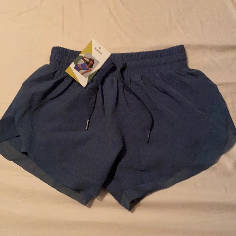Halara shorts size small